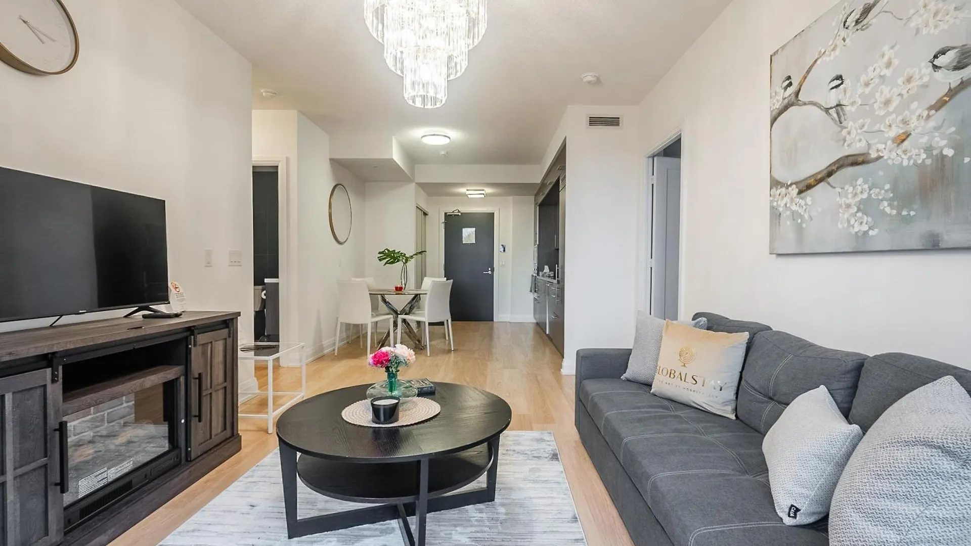 Globalstay Modern Apartments In North York Skyscraper Торонто Канада